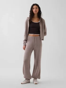 100 % bomulls gensere i avslappet stil