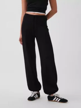 100 % bomulls gensere i avslappet stil