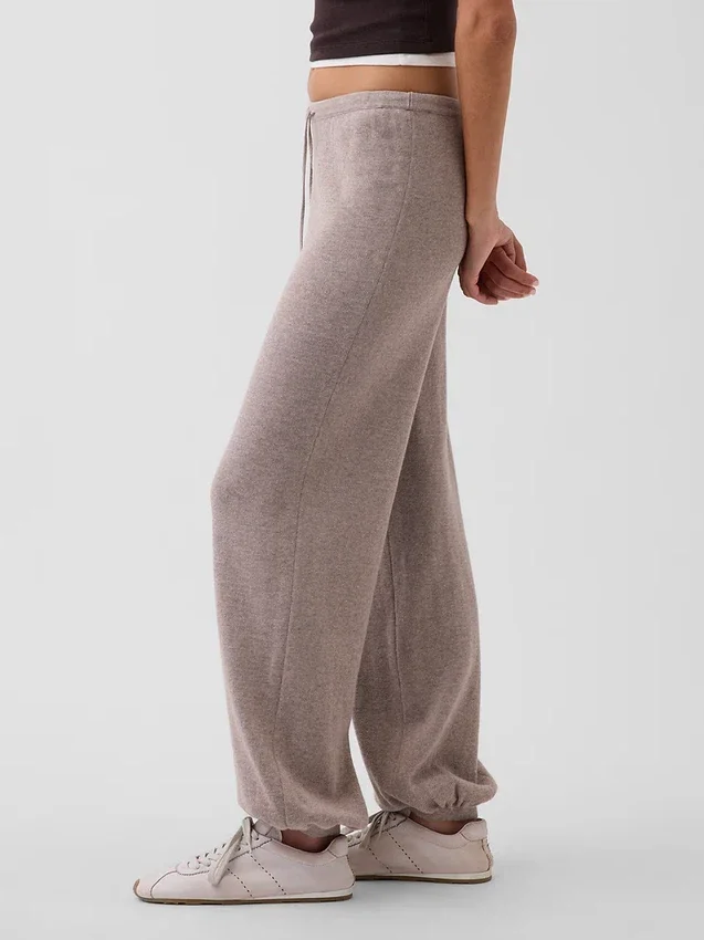 100 % bomulls gensere i avslappet stil