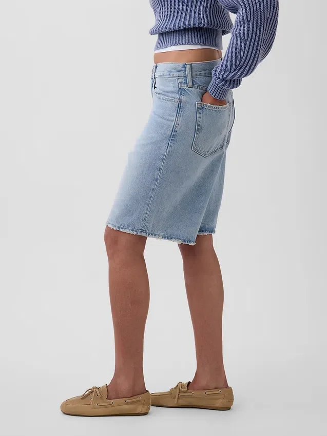 11" langmodell denimshorts med middels høy midje