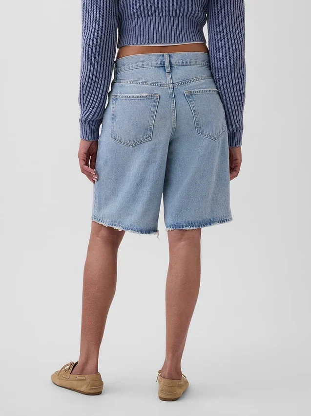 11" langmodell denimshorts med middels høy midje