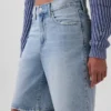 11" langmodell denimshorts med middels høy midje