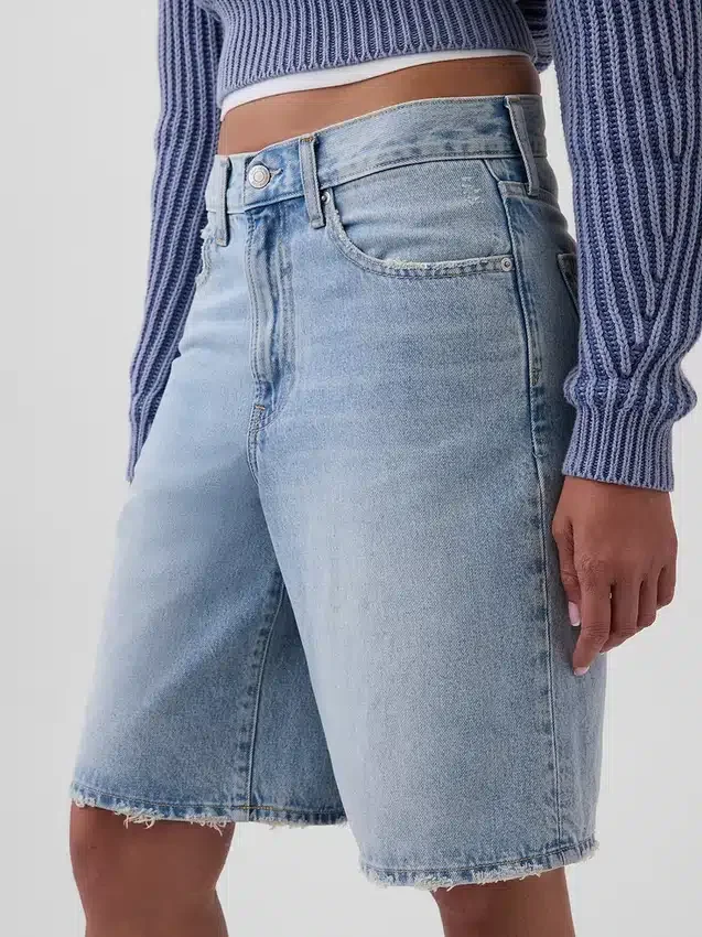 11" langmodell denimshorts med middels høy midje