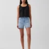 3,5" høy midje, avslappede, rette denimshorts