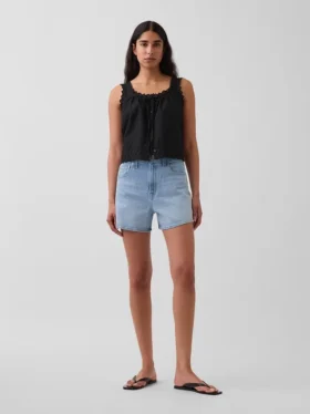 3,5" høy midje, avslappede, rette denimshorts