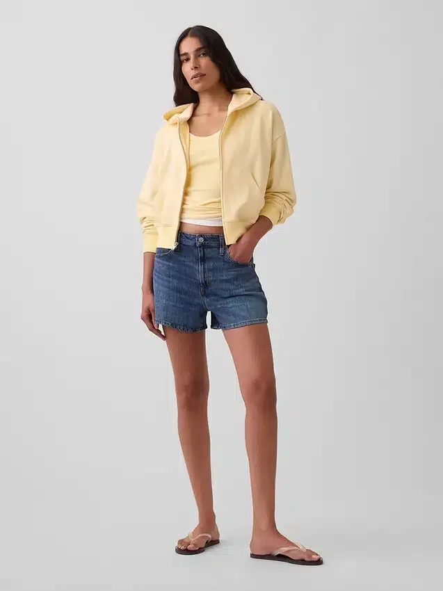 3,5" høy midje, avslappede, rette denimshorts