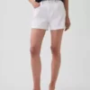 3,5" høy midje, avslappede, rette denimshorts