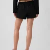 3" strikkede shorts med delfin-kant
