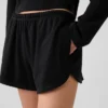 3" strikkede shorts med delfin-kant