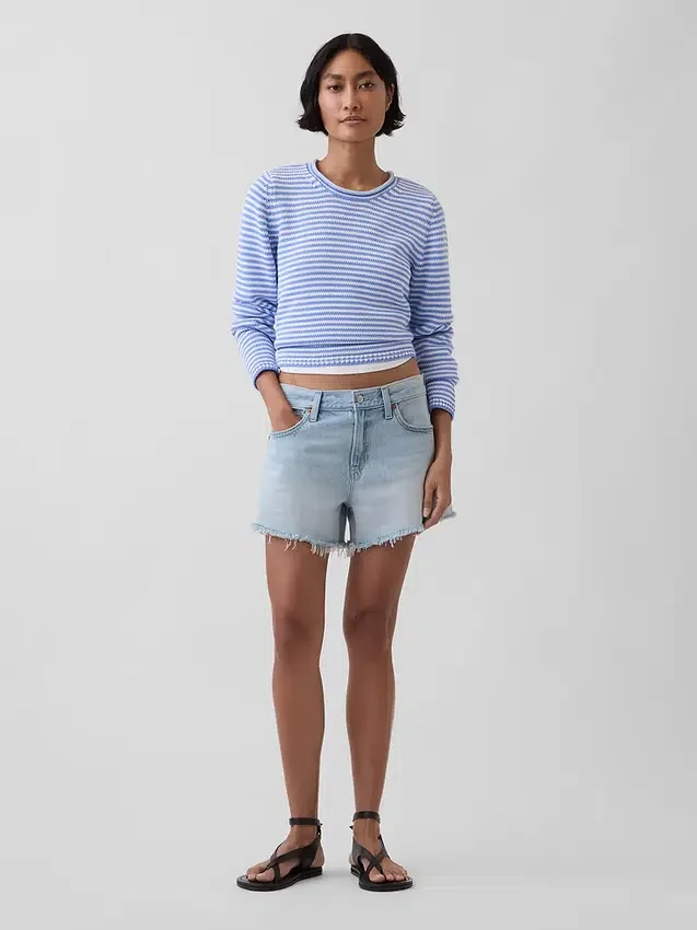 4" midje, ultramyke, avslappede Shorts med avkuttet kant