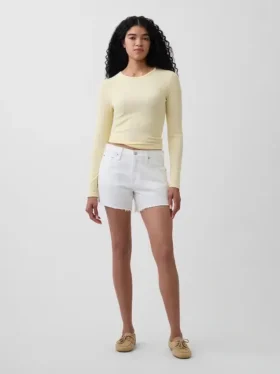 4" midje, ultramyke, avslappede Shorts med avkuttet kant