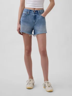 4″ midje, ultramyke, avslappede Shorts med avkuttet kant