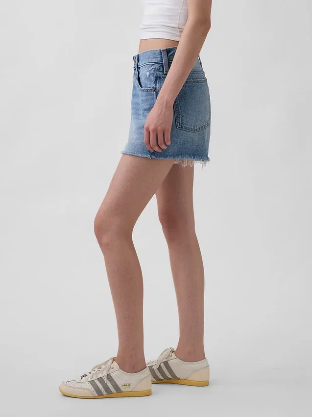 4" midje, ultramyke, avslappede Shorts med avkuttet kant