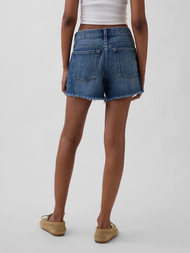 4" midje, ultramyke, avslappede Shorts med avkuttet kant