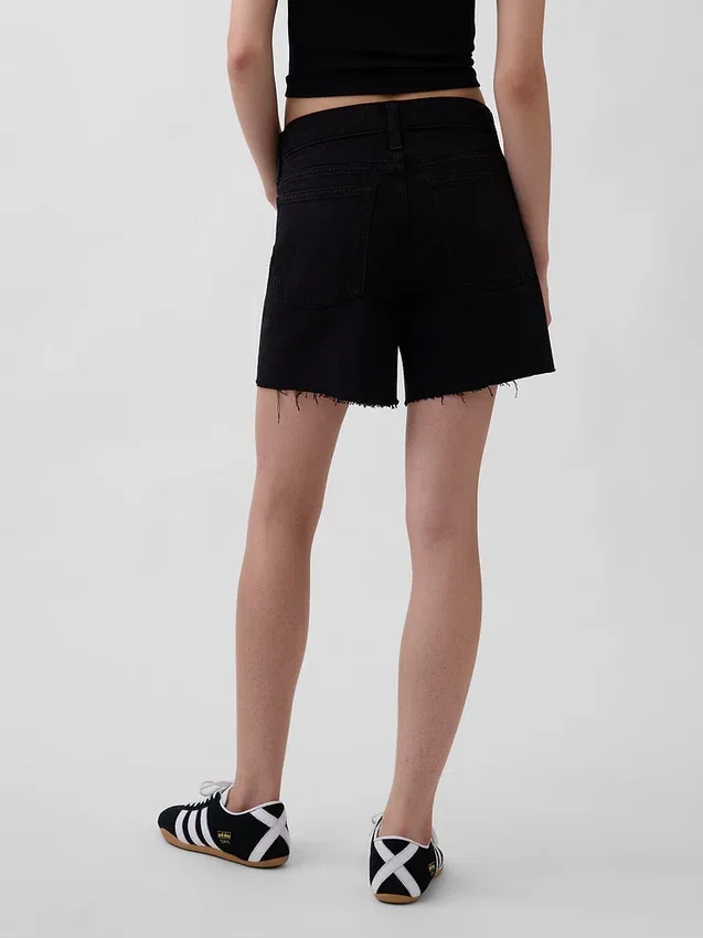 4" midje, ultramyke, avslappede Shorts med avkuttet kant