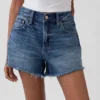 4" midje, ultramyke, avslappede Shorts med avkuttet kant