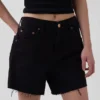 4" midje, ultramyke, avslappede Shorts med avkuttet kant