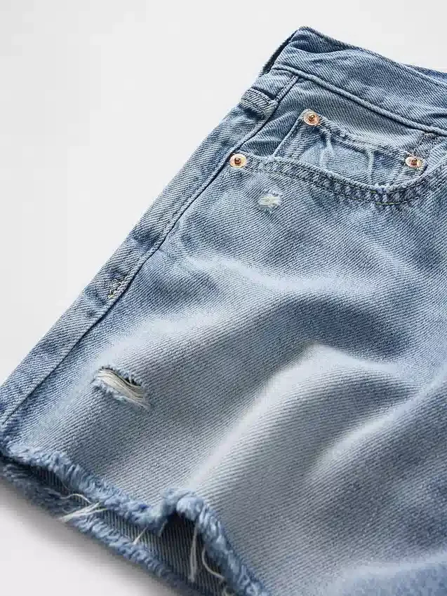 4" midje, ultramyke, avslappede Shorts med avkuttet kant