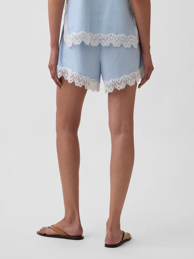 4" Shorts i linblanding med midjehøyde og blonderkant