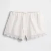 4" Shorts i linblanding med midjehøyde og blonderkant