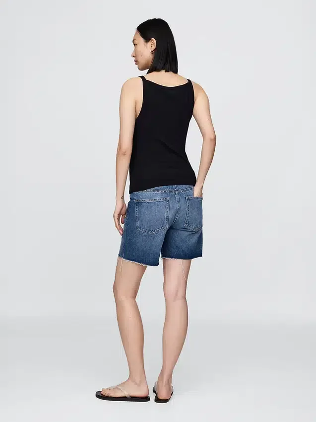 7" Mammaklær-shorts i denim med hel front
