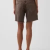 8" Bermudashorts i løs passform med middels høy midje