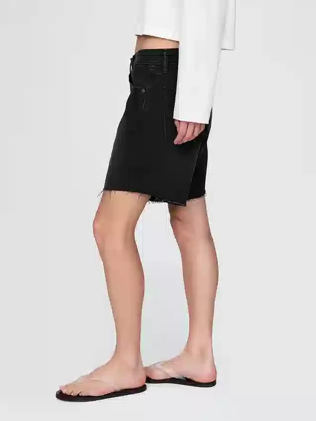8" Bermudashorts i løs passform med midhøy midje i 90-tallsstil