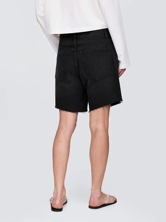 8" Bermudashorts i løs passform med midhøy midje i 90-tallsstil