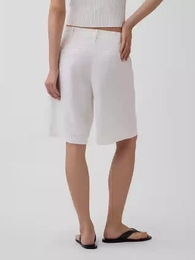 9" shorts i linblanding med lav midje