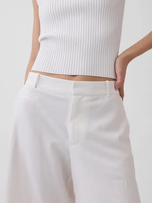 9" shorts i linblanding med lav midje
