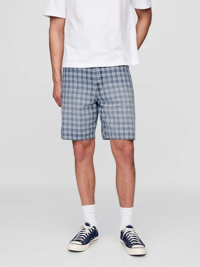 90-talls-inspirerte, løse denimshorts med rutemønster