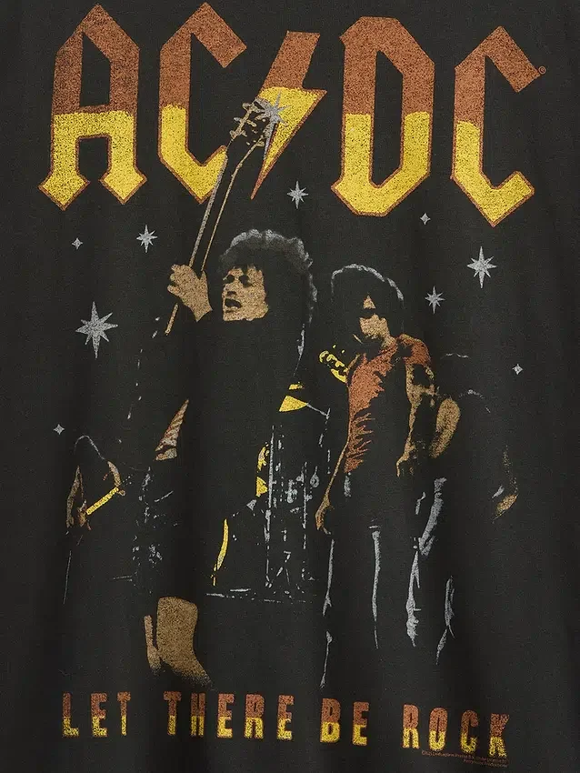 AC/DC T-skjorte med grafisk trykk i avslappet passform