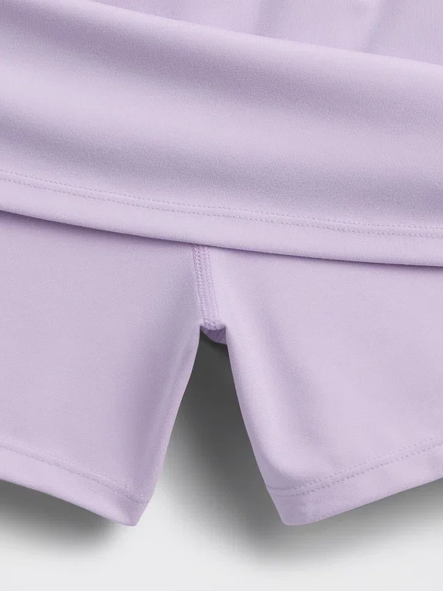 Aktivt skort-antrekk for barn