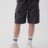 Avslappede, enkle cargoshorts for barn