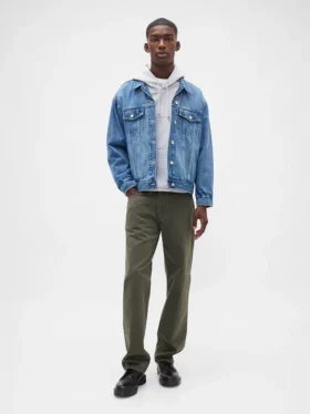 Avslappede, rette jeans
