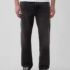 Avslappede, rette jeans