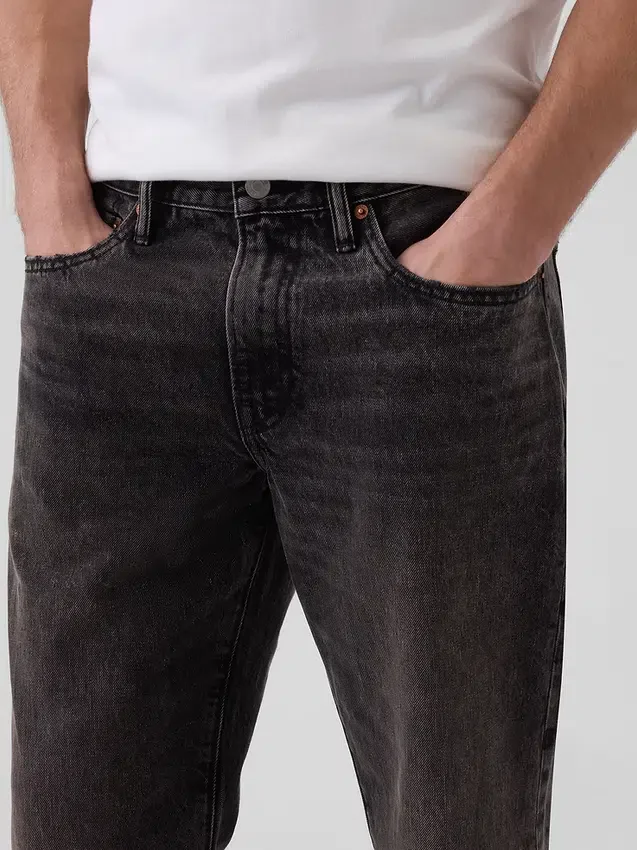 Avslappede, rette jeans