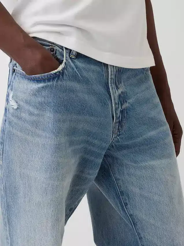 Avslappede, rette jeans