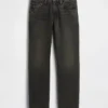 Avslappede, rette jeans