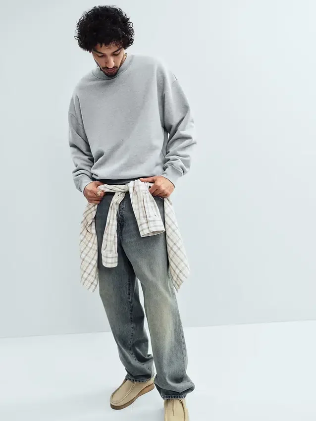 Avslappede, rette jeans