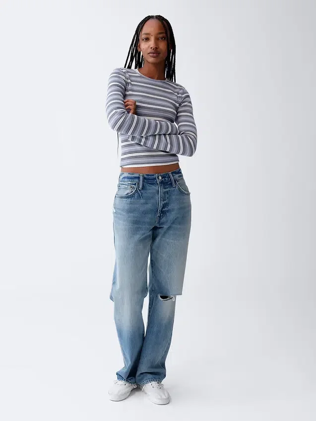 Avslappede, rette jeans