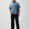Avslappet denimskjorte