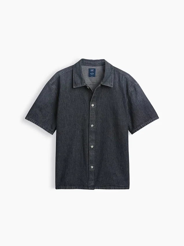 Avslappet denimskjorte