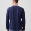 Avslappet Henley-T-skjorte