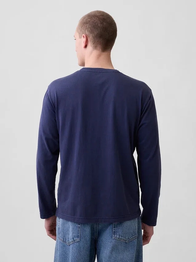 Avslappet Henley-T-skjorte