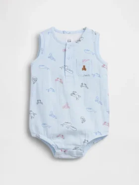 Baby-body i bomullsgas med Henley-hals og lomme