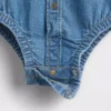 Baby-body i denim med knapper