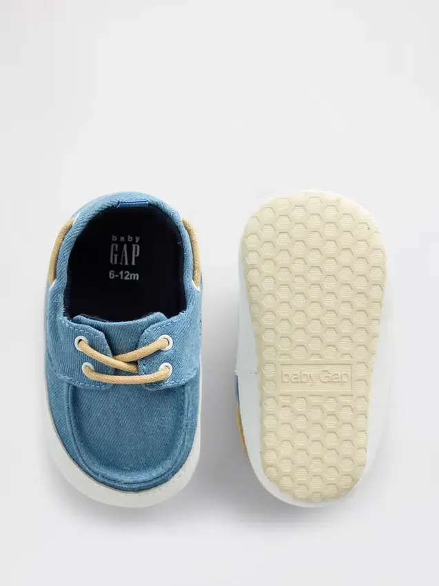 Baby-båtsko i denim