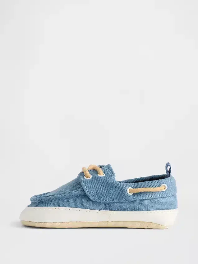 Baby-båtsko i denim