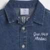 Baby-denim-heldrakt i ett stykke med Gap Logo